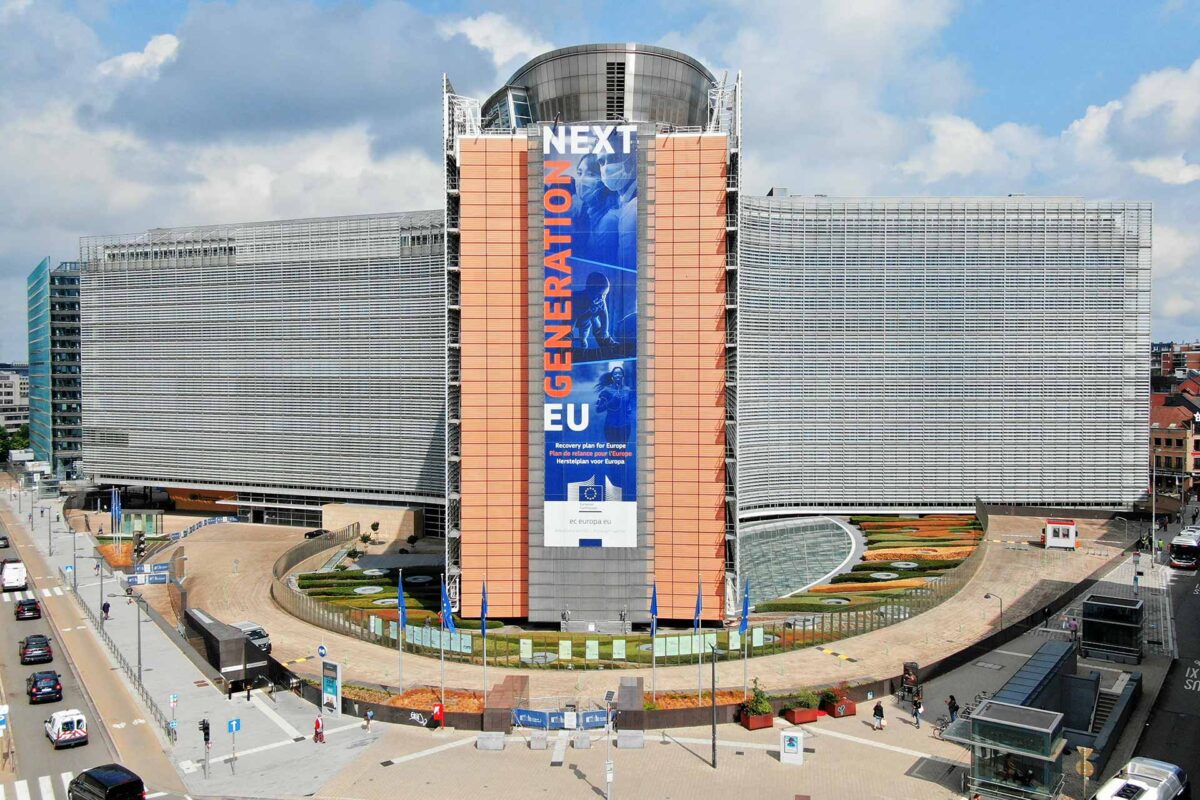 The banner -Recovery Plan for Europe- on the front of the Berlaymont building - MFF Budget and NextGenerationEU