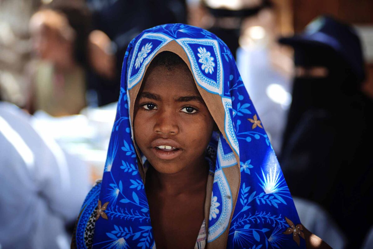 A displaced girl living in al-Shaab camp in Aden, Yemen