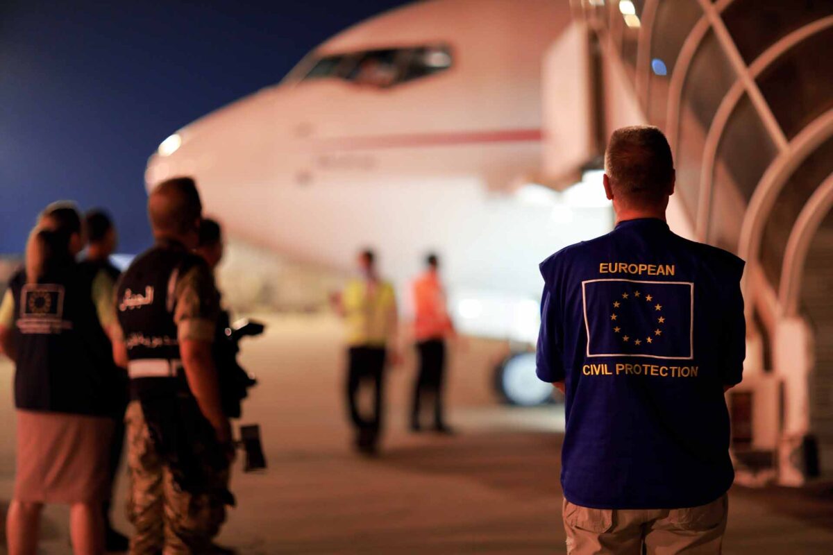 Arrival of the humanitarian air bridge