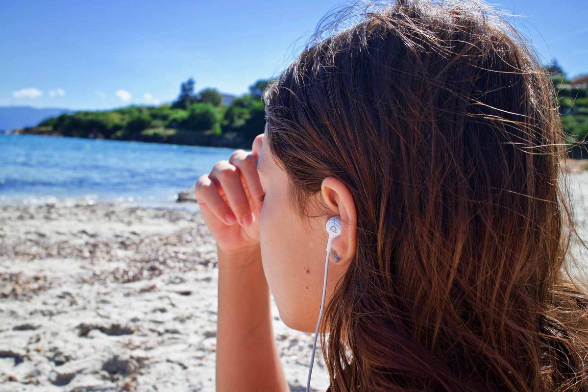 meditation-hearing loss listening to music